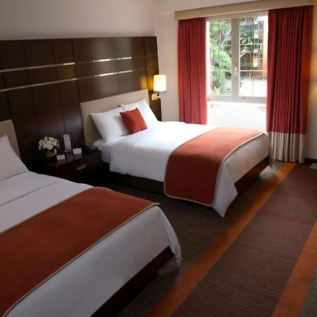 Hotel Altamira Village Каракас Екстериор снимка